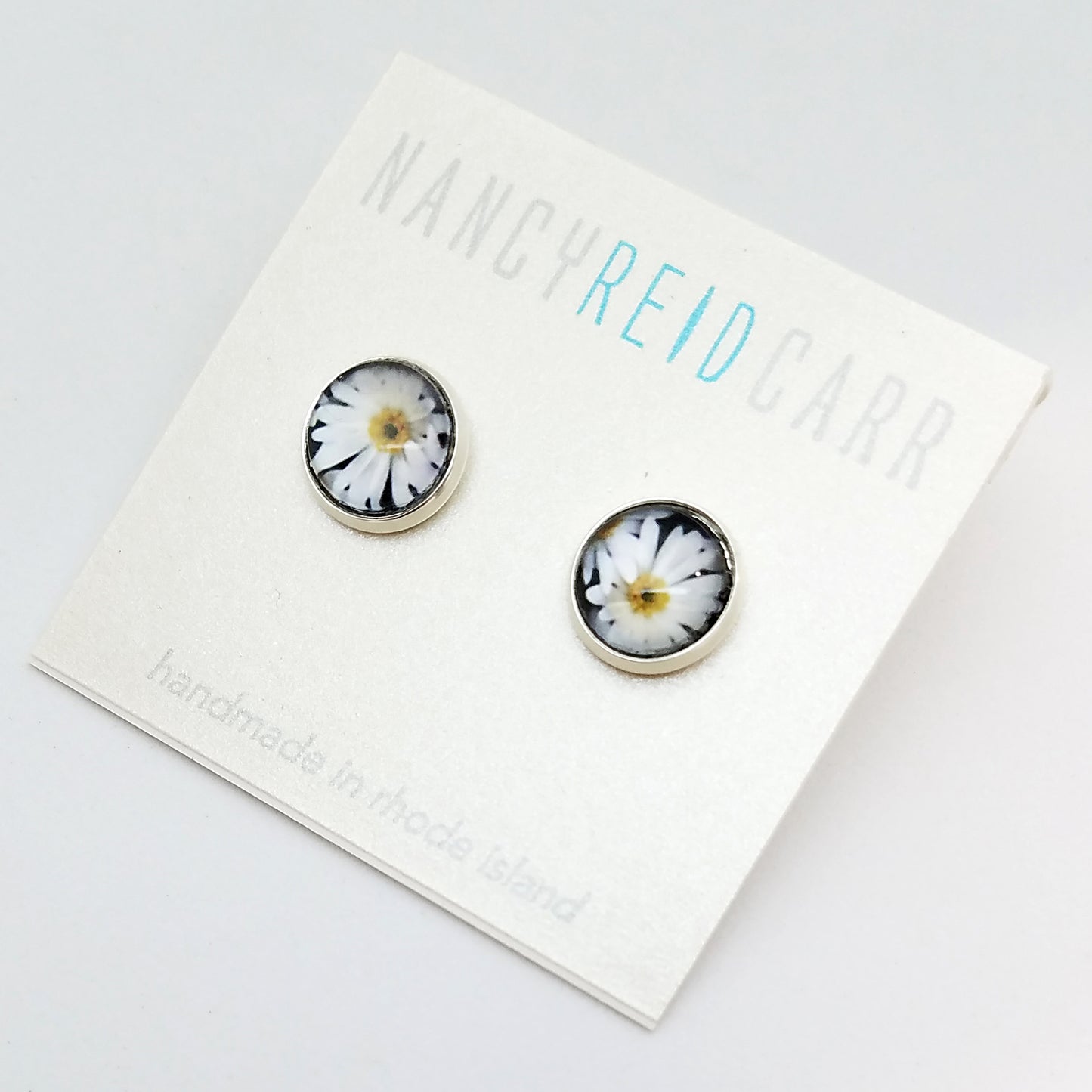 Daisies - Post Earring